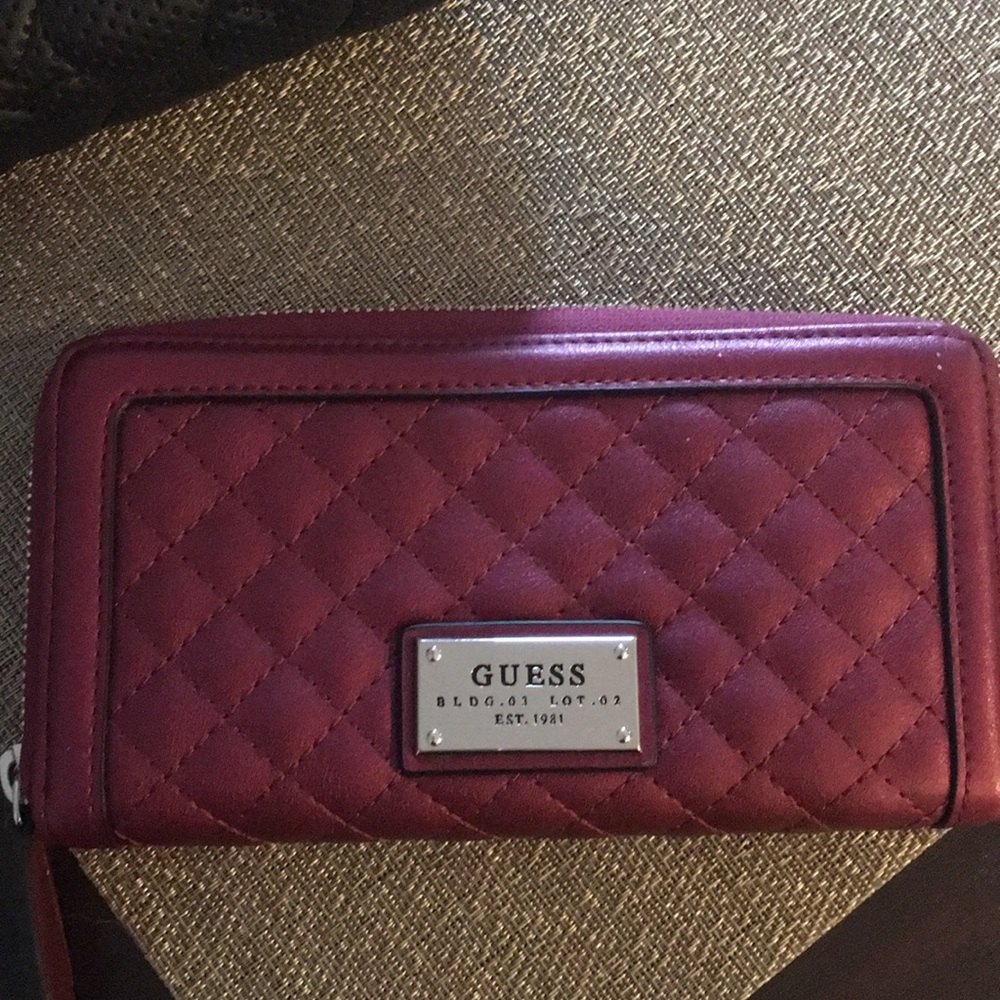Guess wallet